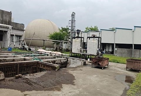 Glow Green Biotech Limited is one of the few compressed biogas (CBG) plants in Gujarat that is not only producing clean fuel but is also working to put its organic by-products to good use.