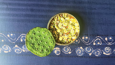 Fresh lotus seeds resemble peas and make for a tasty salad