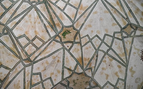 Delhi’s iconic Red Fort changing colour