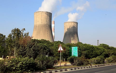 India’s power-sector CO2 emissions fall for only second time in 50 years, driven by clean energy surge: new report