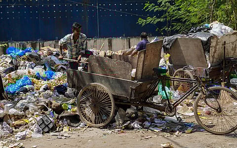 Delhi faces a deluge of waste on its roads