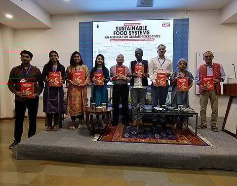CSE report Sustainable Food Systems: An Agenda for Climate-Risked Times was released at the national conclave on sustainable food systems.