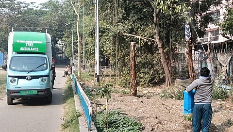 Kolkata gets tree ambulance to treat plants under distress; dial 18001236219 to avail facility