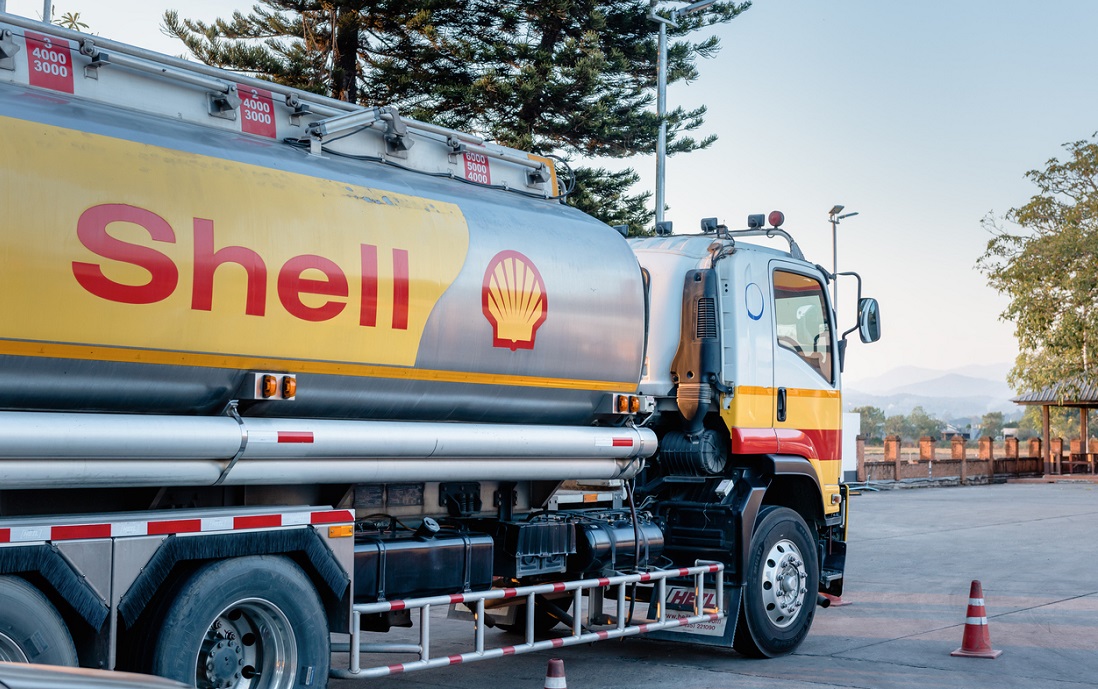 Fossil fuel companies projected to earn almost $3,000 a second in 2026 while families struggle to afford energy bills worldwide