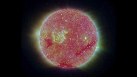 The corona of the sun can be clearly seen in this image taken in 2007. Photo: NASA/JPL-Caltech/NRL/GSFC