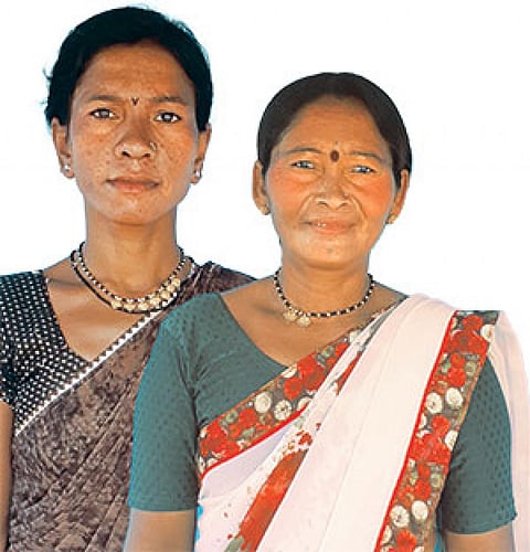 Mamta Ramnath Dhurve (left) and Sangita Naresh Parchake have been practising organic farming in Lahan Mowada village, Yavatmal district, Maharashtra