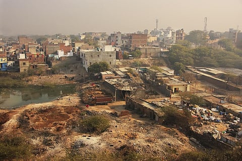 The large number of unplanned settlements in Delhi can be attributed to the significant imbalance between the supply and demand for land, housing, and related infrastructure. Photo: iStock