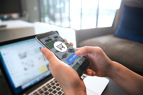 आम लोगों की बुनियादी जरूरत बन चुकी डिजिटल तकनीकें पर्यावरण पर भी गहरा असर डालती हैं, ऐसे में इनका विवेकपूर्ण उपयोग बेहद जरूरी है; फोटो: आईस्टॉक