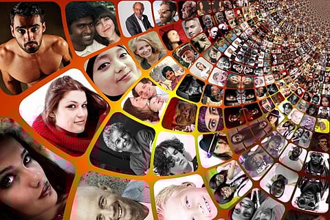 2011 में, वैश्विक जनसंख्या सात अरब के आंकड़े तक पहुंच गई, 2021 में यह लगभग 7.9 अरब थी और 2030 में इसके लगभग 8.5 अरब, 2050 में 9.7 अरब और 2100 में 10.9 अरब तक बढ़ने का पूर्वानुमान है।