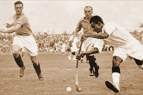 ध्यानचंद 1936 ओलंपिक हॉकी सेमीफाइनल में भारत बनाम फ्रांस के लिए खेलते हुए