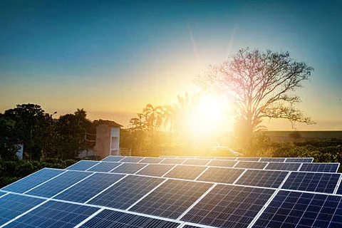 14 जुलाई, 2025 तक, देश में कुल 15.45 लाख परिवार और गुजरात में 5.23 लाख परिवार, ग्रामीण क्षेत्रों सहित, रूफटॉप सौर ऊर्जा संयंत्रों से लाभान्वित हुए हैं।