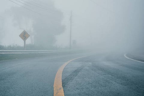 उत्तर भारत के कई राज्यों में घना कोहरा और शीतलहर का ऑरेंज व येलो अलर्ट जारी, जनजीवन प्रभावित होने की आशंका।