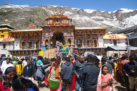 बद्रीनाथ मंदिर; फोटो:आईस्टॉक