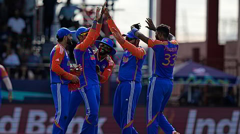 ஐசிசி ஆடவர் டி20 உலகக் கோப்பையின் போது இந்திய வீரர்கள் கொண்டாடினர்