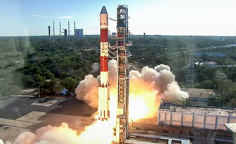 பி.எஸ்.எல்.வி.- சி59 ராக்கெட், வெற்றிகரமாக விண்ணில் பாய்ந்தது.