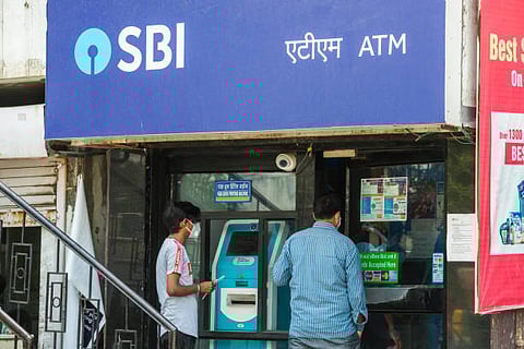 people using atm