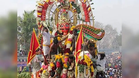 "கூவாகம் கூத்தாண்டவர் கோயில்" - மகாபாரதத்தில் வரும் ஆதி தமிழனுக்கு நடத்தப்படும் திருவிழா!