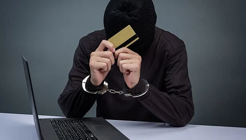 உங்களை பதற வைக்கும் "Digital Arrest".. இப்படி Phone Call வந்தால் என்ன பண்ணனும்?