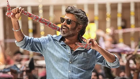 ‘Mass Entertainer’ - ‘கூலி’ முதல் ரிவ்வியூவே மாஸ்! ஹைப்பை ஏற்றிய உதயநிதி!!