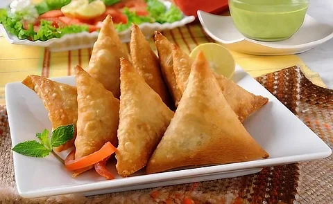 chilli-paneer-samosa