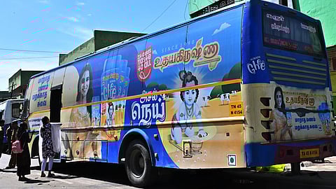Advertisements on full buses