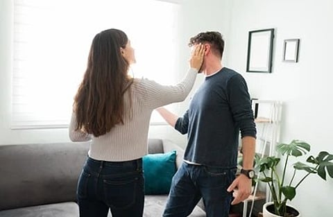wife attack his huspant