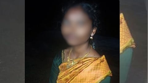 “எப்போ பாரு செல்போன் என்ன தான் இருக்கு” - ஆவேசம் அடைந்து கல்லூரியை விட்டு நிறுத்திய தாய்.. மனமுடைந்த மாணவி எடுத்து அவசர முடிவு!