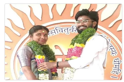 “இளம் பெண் முகத்தில் தூவப்பட்ட மிளகாய் பொடி” - காதல் திருமணம் செய்து கொண்டதால் கொடூரம்.. மகளையே கடத்திய பெற்றோர்கள்!