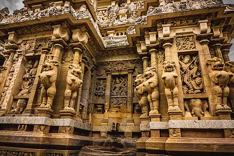 தமிழகக் கோயில் சிற்பங்களில் ஒளிந்திருக்கும் அறிவியலும், வானவியலும்! - ஆயிரம் ஆண்டுகளுக்கு முன்பே தமிழர்கள் கண்டறிந்த மர்மங்கள்