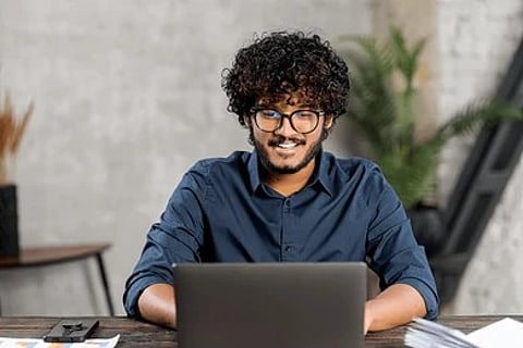 'பயோடேட்டா'வில் கவனிக்க வேண்டிய ரகசியங்கள்! - முதல் நேர்காணலிலேயே வேலையைப் பெறுவது எப்படி?