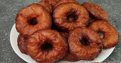 தீபாவளி ஸ்பெஷல்: அதிரசம் இப்படி செய்து.. அதிரசமே பிடிக்காத உங்கள் குடும்பத்தாருக்கு கண்டிப்பா கொடுங்க!