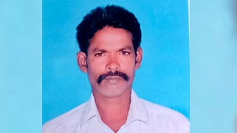 “மீன் பிடிப்பதில் ஏற்பட்ட தகராறு” - காவலாளியை தவறாக பேசிய தந்தை மற்றும் மகன்.. கண்ணிமைக்கும் நேரத்தில் பறிபோன உயிர்!