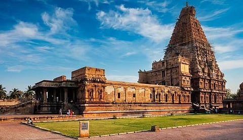 how was built thanjavur big temple