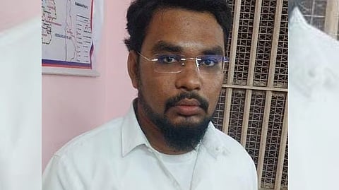 “பள்ளிவாசலில் கேட்ட அலறல் சத்தம்” - இளம் பெண்ணுக்கு நடந்த பாலியல் அத்துமீறல்.. புனிதமான இடத்தில படிந்த ரத்தக்கறை!