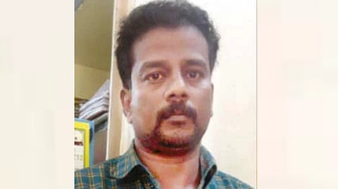 “நைட்டே எல்லாம் முடிஞ்சது” -ஓடும் பேருந்தில் மாணவிக்கு நடந்த கொடுமை.. தனிமையில் இருந்ததை வீடியோ எடுத்து வைத்து மிரட்டிய ஓட்டுநர்!