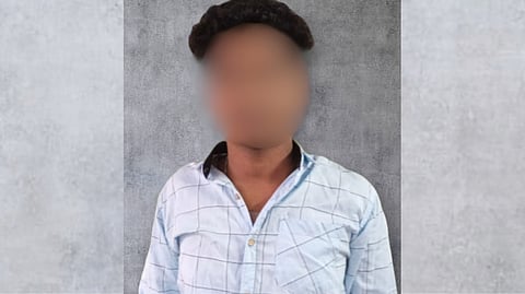 11 ஆம் வகுப்பு மாணவர்களால் அடித்து கொல்லப்பட்ட 12 ஆம் வகுப்பு மாணவன்… பள்ளி கழிவறையில் ஏற்பட்ட தகராறில் பறிபோன உயிர்!