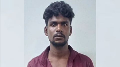 “மனைவியை டீசல் ஊற்றி கொளுத்திய கணவன்” - வாலிபருக்கு ஏற்பட்ட கள்ளத்தொடர்பால் விபரீதம்.. பட்டப்பகலில் கதறி துடித்த பெண்!