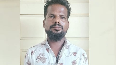 “அங்கிள் எங்களை விட்டுடுங்க ப்ளீஸ்” - மூன்று சிறுமிகளை அடைத்து வைத்து பாலியல் வன்கொடுமை.. கரூரில் இடியாப்ப வியாபாரி செய்த கொடூரம்!