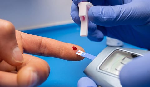 அமைதியாக உயிர் குடிக்கும் சர்க்கரை நோய்.. உங்கள் வாழ்க்கை முறையில் செய்ய வேண்டிய அந்த 5 மாற்றங்கள்! இனி இன்சுலின் ஊசி தேவையில்லை?