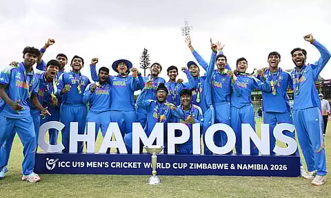 விஸ்வரூபம் எடுத்த இளம் சிங்கங்கள்! உலகக்கோப்பையை வென்ற இந்திய அணிக்கு காத்திருந்த சர்பிரைஸ் - பிசிசிஐ அள்ளிக்கொடுத்த கோடிகள்!