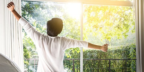 அதிகாலையில் எழுவதால் உங்கள் மூளையில் நடக்கும் அதிசயம்! வெற்றிகரமான மனிதர்கள் பின்பற்றும் 5 மணி நேர சீக்ரெட்!