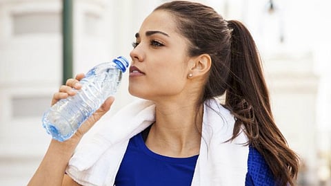 காசு செலவில்லாத மருந்து! தினமும் இதை ஃபாலோ பண்ணுங்க.. உங்க உடம்புல நடக்குற ஆச்சரியத்தை பாருங்க!