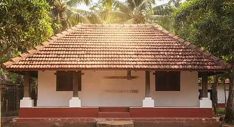 வாஸ்து தோஷமா? உங்கள் வீட்டின் அதிர்ஷ்டத்தை மாற்றும் இந்த சீக்ரெட்டை தெரிஞ்சிக்கோங்க!