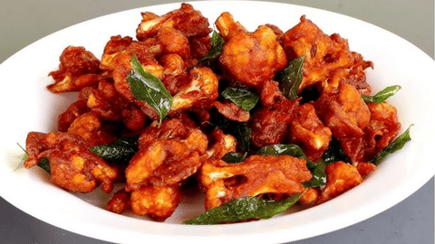 Crispy cauliflower pakoda