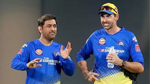 “தோனி மாதிரி ஒரு தலைவர் எங்களிடம் இல்லை”... இங்கிலாந்து அணியின் புதிய பயிற்சியாளருக்கு முன்னாள் கேப்டன் விடுத்த நேரடி எச்சரிக்கை!
