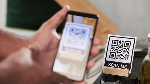 QR கோடில் தொடங்கிய தடயம்... ஹோட்டலில் இருந்த கணவரை கண்டுபிடித்து நடந்த அதிர்ச்சி சம்பவம்!