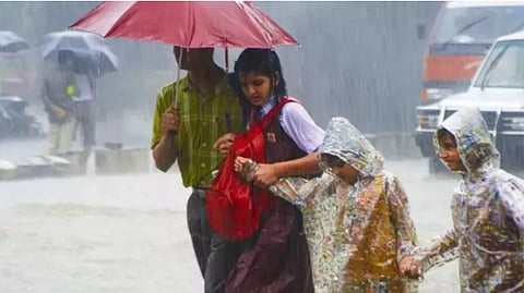 BREAKING: சென்னை, திருவள்ளூர் உட்பட 5 மாவட்ட பள்ளிகளுக்கு இன்று விடுமுறை!