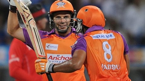 10 வருடங்களாகியும்  ஐபிஎல் சம்பளம் கிடைக்கவில்லை - ஆஸ்திரேலிய வீரர் புகார்..