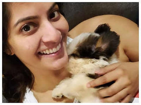 ரசிகர்களுக்கு தனது மகனை அறிமுகம் செய்த நடிகை வரலட்சுமி