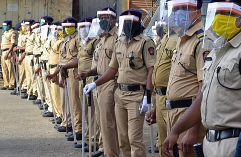 என்னது ரெண்டு தடுப்பூசி போட்டாலும் கொரோனா வருதா?